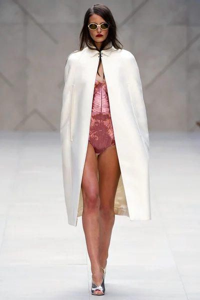 Look 1